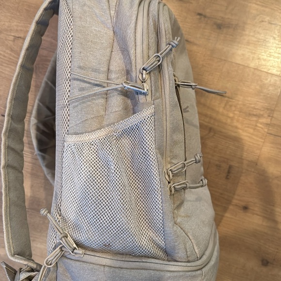 ripcurl searchers RFID backpack - Picture 4 of 8